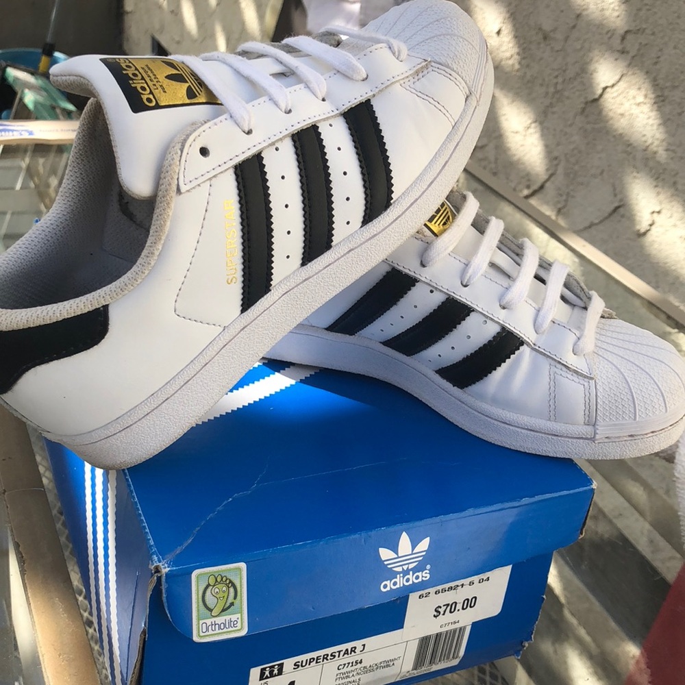 Adidas Superstar